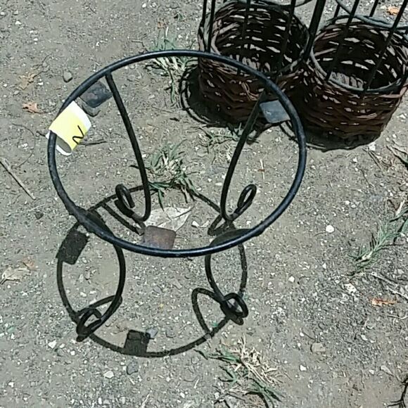 Plant/plate holder - Picture 1 of 2